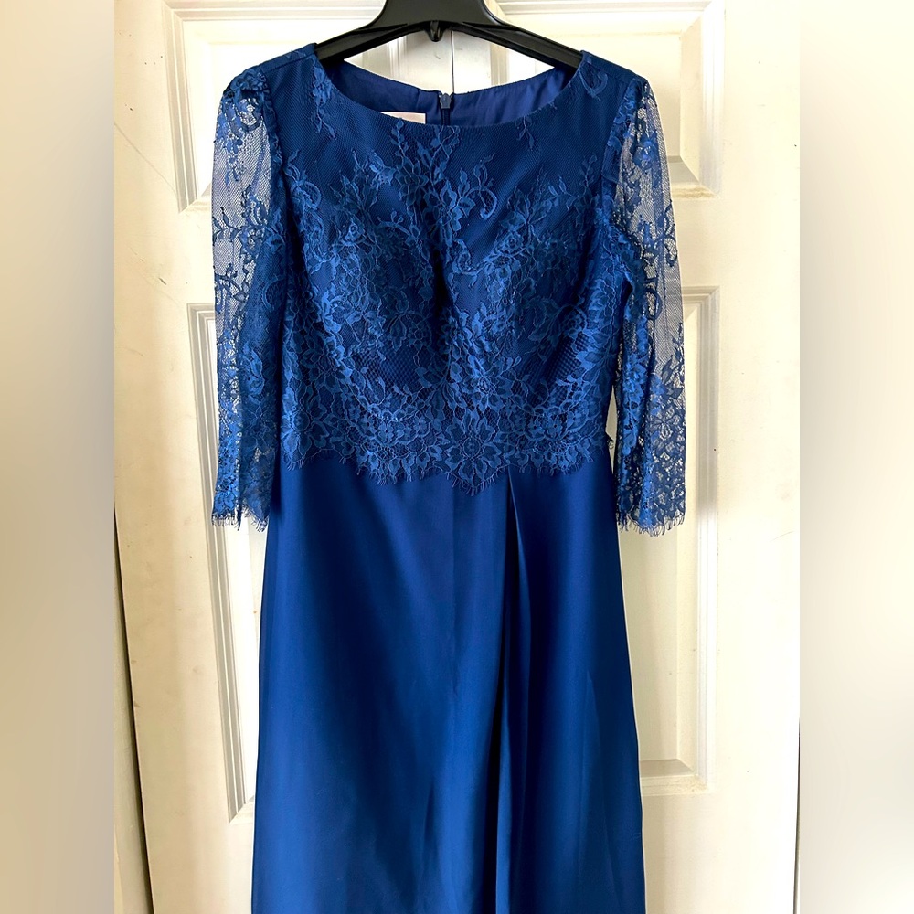 JJ House Fitted blue lace top dress, fits size 8. Gorgeous blue color.